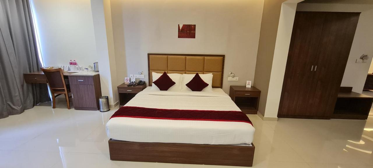 Pearl Palace Attingal Экстерьер фото